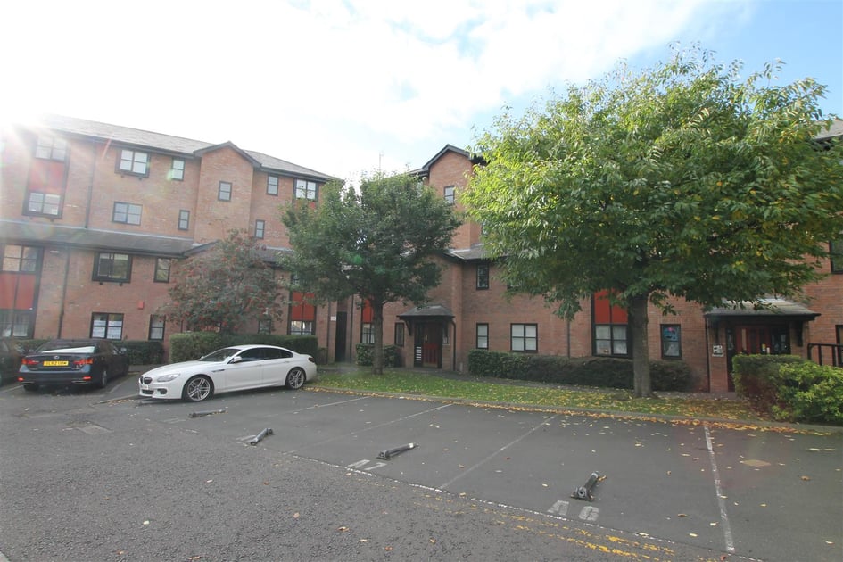 Sloane Court, Sandyford, Newcastle - Image 10